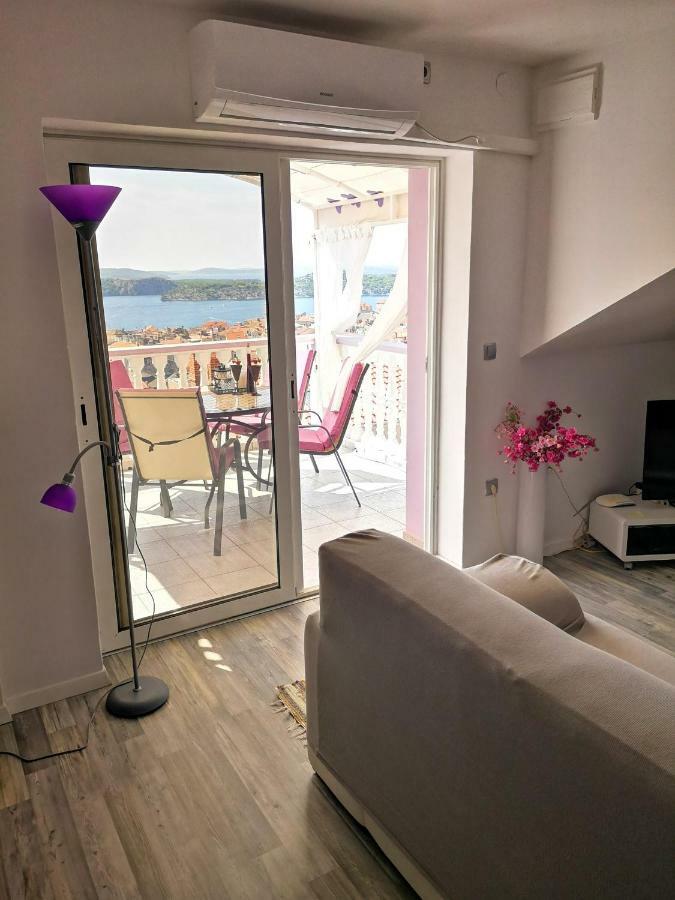 Apartment Lorena シベニク エクステリア 写真