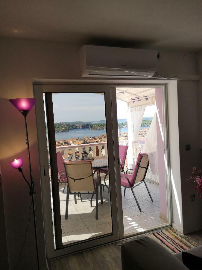 Apartment Lorena シベニク エクステリア 写真